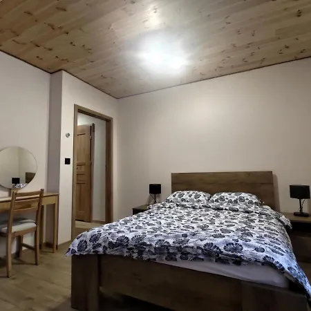 Chata Pod Olbrzymami בית נופש Zachelmie (Jelenia Gora)